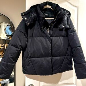 Women’s Abercrombie YPB Apres puffer jacket